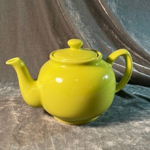 VTG Price and Kensington Green Teapot